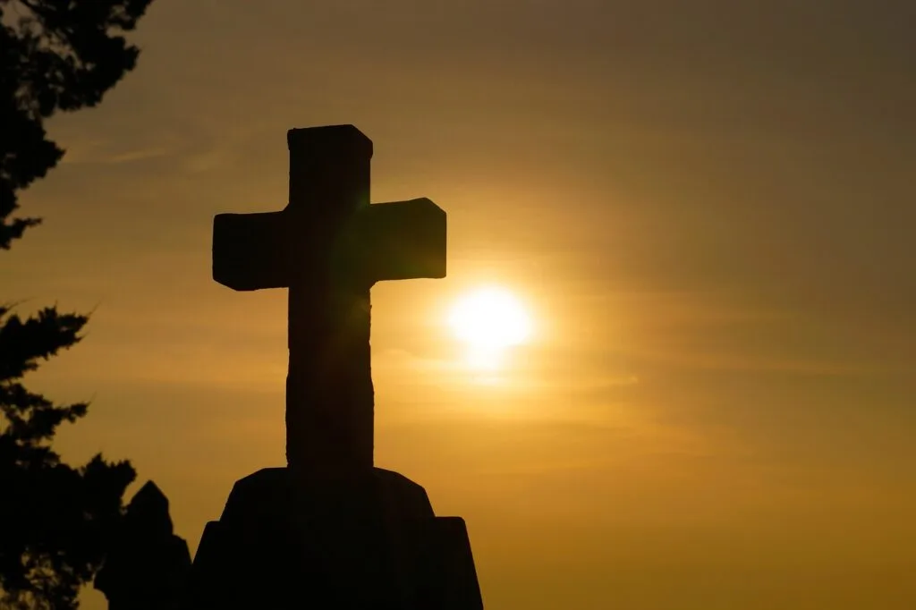 3 Powerful Prayers During Surgery to Give Strength and Comfort